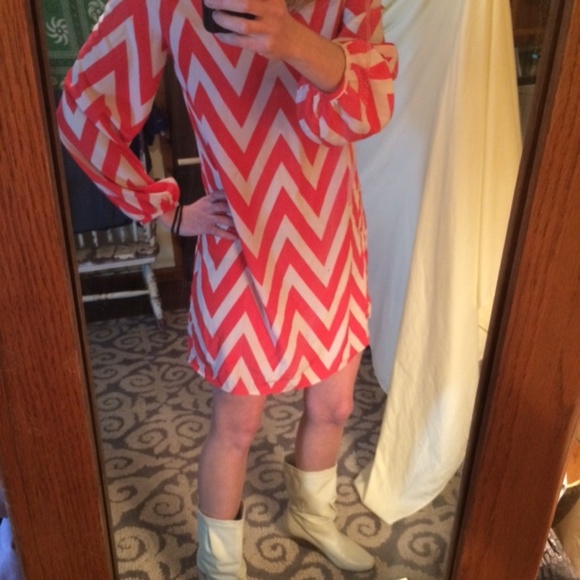 Peaches and Cream Chevron Retro Style Dress - Picture 3 of 8